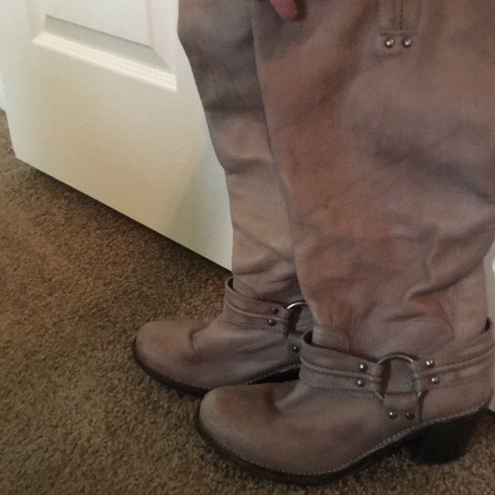 Frye boots gray